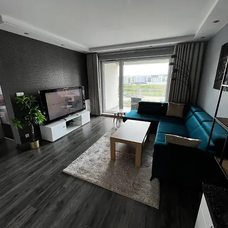 Przytulny Do Wynajecia * レダ